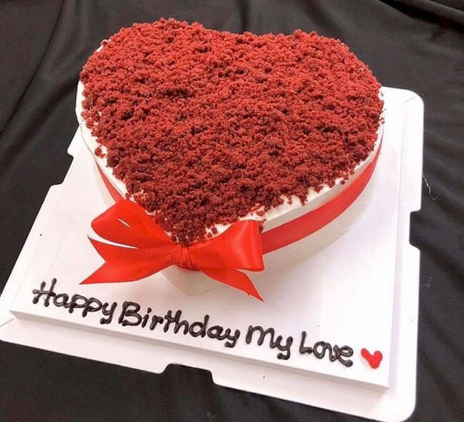 Bánh sinh nhật hình trái tim tặng chồng lãng mạn