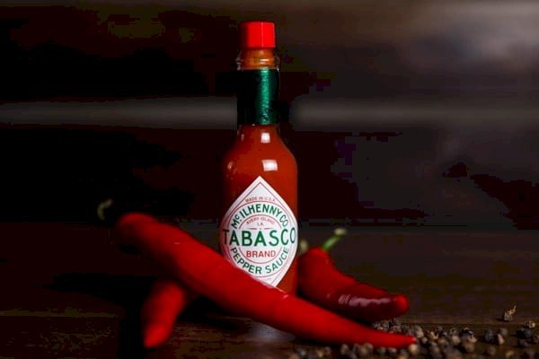 Sốt ớt Tabasco có thành phần tự nhiên, tạo nên hương vị mới mẻ cho món ăn