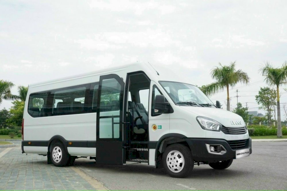 Iveco Daily 16 chỗ