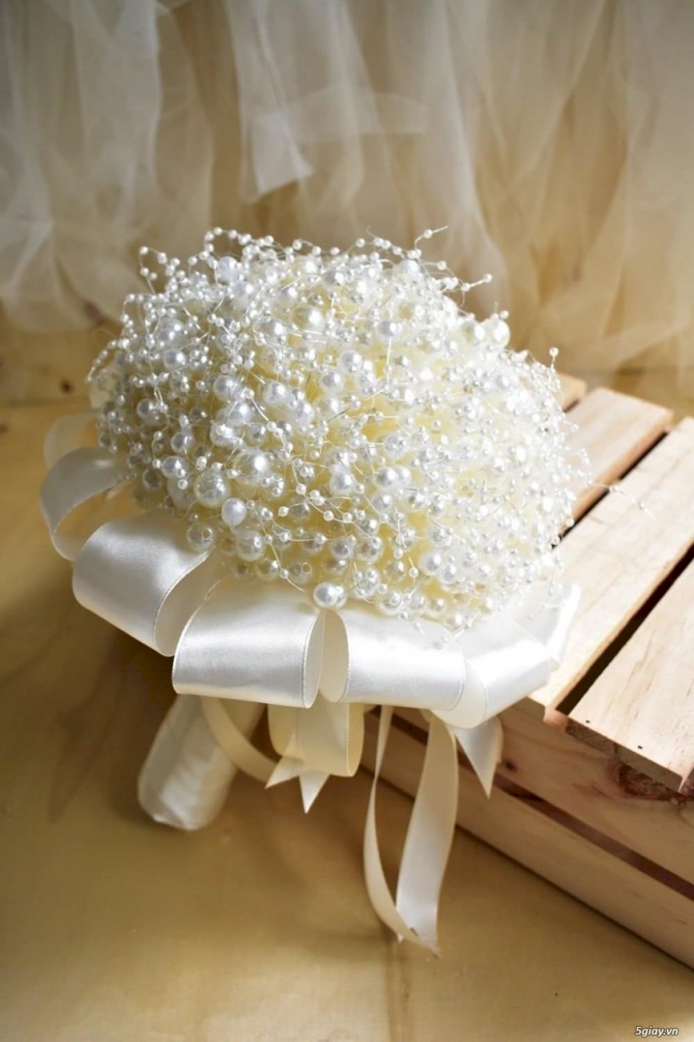 Sử dụng ngọc trai trong hoa cưới có thể ý thức đến mong muốn có một cuộc sống hôn nhân bền vững và thịnh vượng