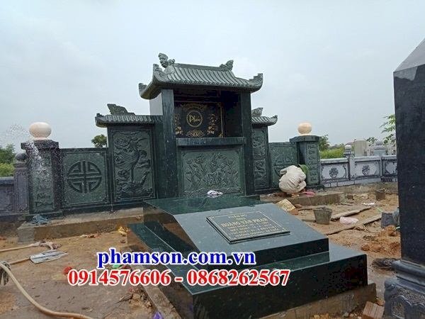 Mẫu khu lăng mộ bằng đá xanh rêu tự nhiên nguyên khối tại Hà Giang