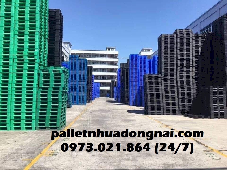 Pallet nhựa gía rẻ cạnh tranh, liên hệ 0973021864 (24/7)