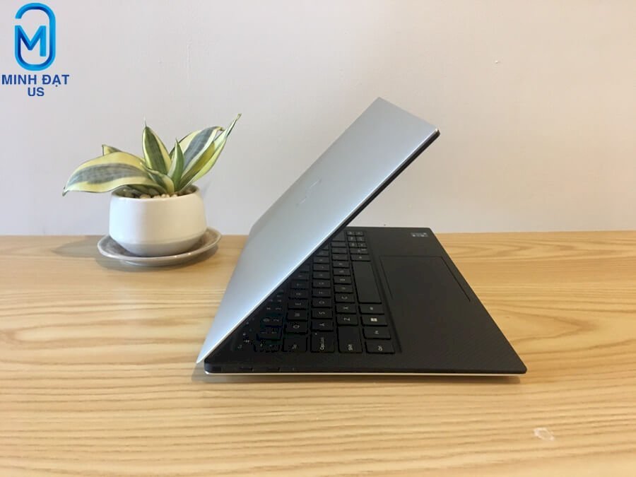 Dell XPS 13 9305 i5-4