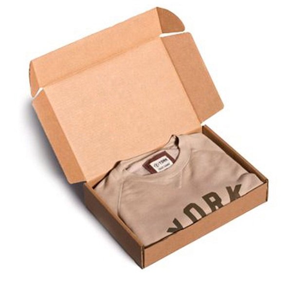 Tại sao nên sử dụng hộp carton nắp gài trong kinh doanh quần áo