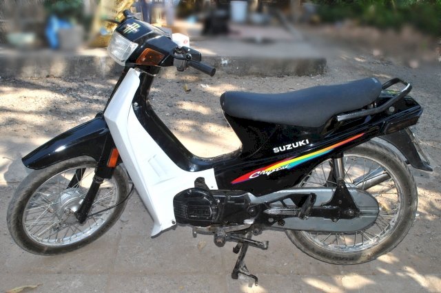 Suzuki Crystal 110 cc 2 thì siêu dễ thươngchạy nhẹ nhàng 1382022   YouTube