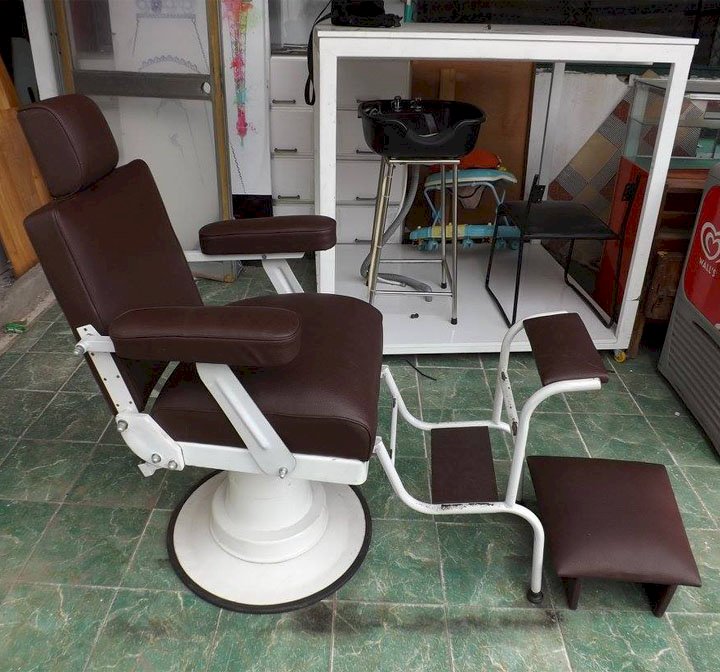 Chia sẻ hơn 81 ghế cắt tóc nam chợ tốt không thể bỏ qua - iedunet.edu.vn