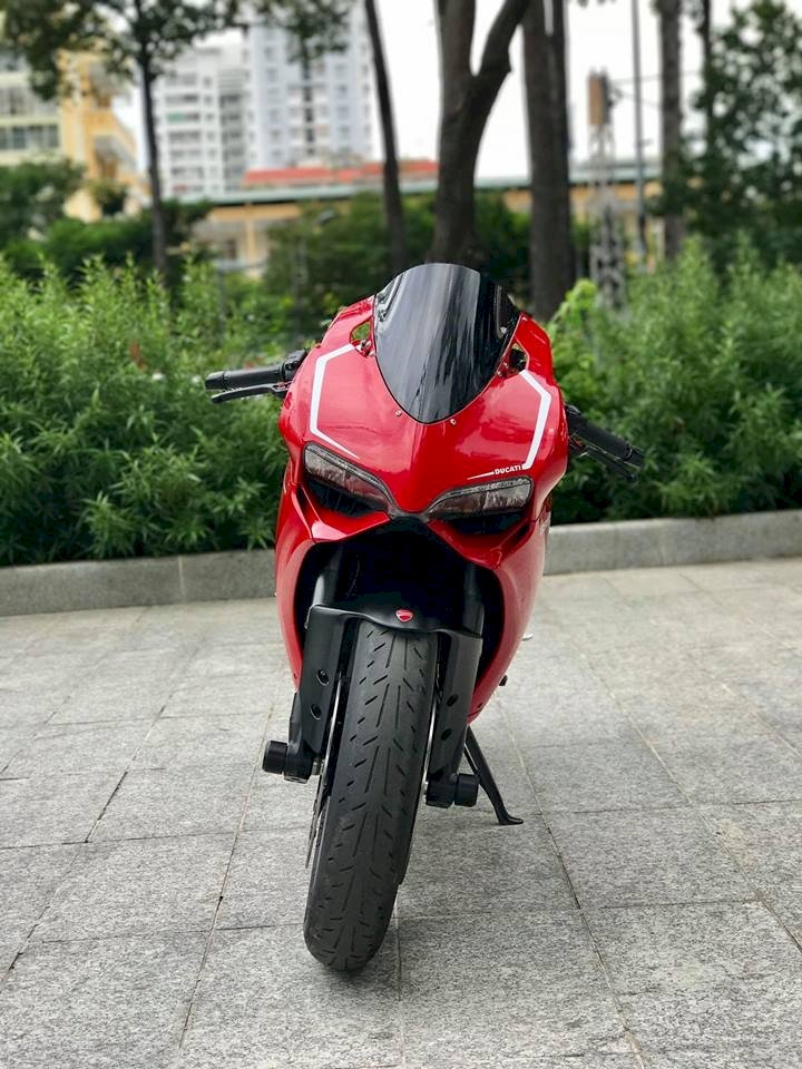 Ducati Panigale V4 SP2 ra mắt sở hữu sức mạnh gần 230 mã lực