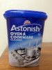 Chất tẩy rửa bếp đa năng Astonish Oven & Cookware Cleaner