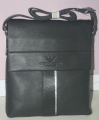 Túi đeo da Armani TXAipad46