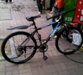 Xe đạp thể thao Trinx M012v - Khung đen tem xanh