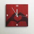 ArtEdge Vintage Hand Heart Wall Clock GA420DE61FYWINDFUR