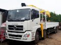 Xe tải Dongfeng Hoàng Huy 4 chân lắp cẩu Soosan 10 tấn SCS1015LS