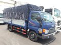 Xe tải thùng có mui phủ Hyundai HD65/HD500 thùng bạt 5 tấn