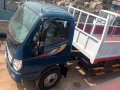 Xe tải Thaco Ollin 700B gắn cẩu Unic 3 tấn URV375