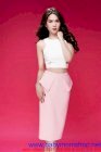 Bộ áo croptop trắng và chân váy peplum hồng dễ thương như Ngọc Trinh SEV4 