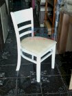 Ghế gỗ sơn trắng nệm kem