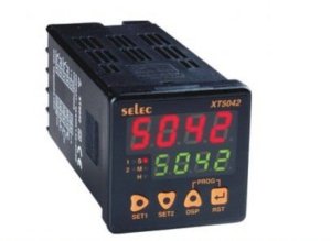 Đồng hồ đo nhiệt dùng cho máy ép áo Omron E5EN-IR40K