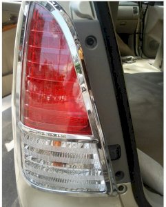Viền đèn sau Toyota Innova 2009 