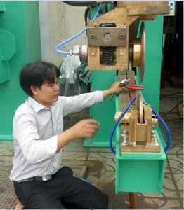 Máy hàn lăn ngang Nam Hàn Việt 60 KVA