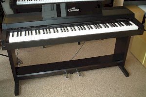 Yamaha Clavinova CLP-200