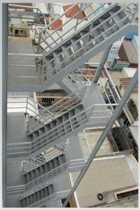 Cầu thang thoát hiểm Phạm Hoàn Hảo HTS-1002