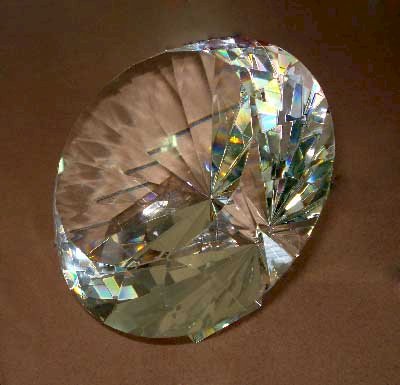 Kim cương trắng phi 200 G6.91