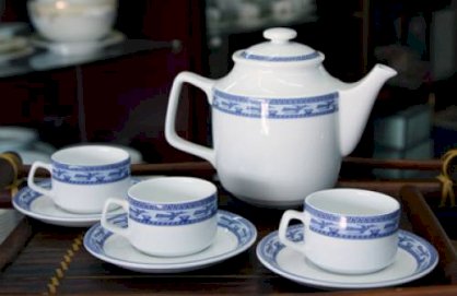 Bộ trà gốm sứ Minh Long 0,7L hoa văn Chim Lạc