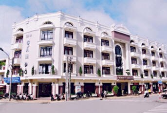 Khách sạn Cẩm Đô