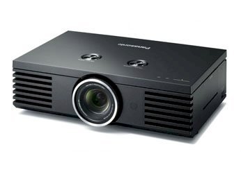 Máy chiếu Panasonic PT-AE2000EA