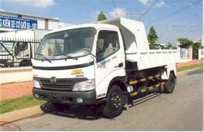 Xe tải ben Hino WU422L  4.5 tấn