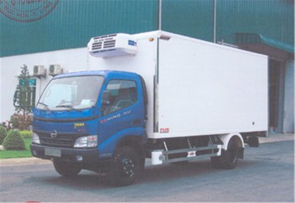 Xe tải thùng Hino WU422L - 4.5