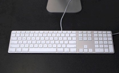 Keyboard Apple K105