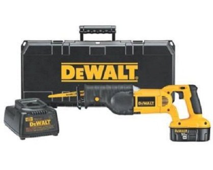 Máy cưa Dewalt DC385KA