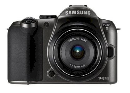 Samsung NX5 (30mm F2) Lens Kit