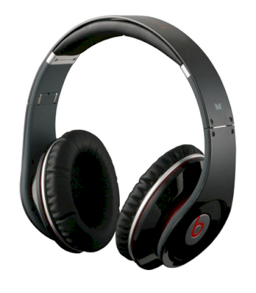 Monster Beats by Dr Dre Studio High Definition Powered Isolation Headphones