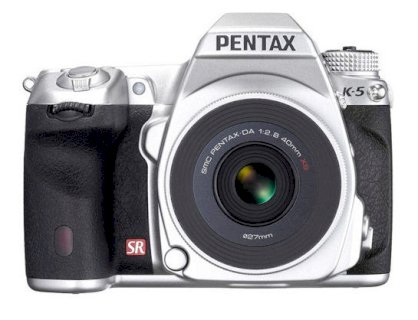 Pentax K-5 (SMC Pentax-DA 40mm F2.8 XS) Lens Kit