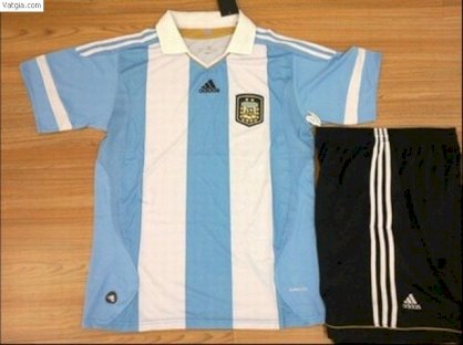 Áo bóng đá Argentina sân nhà xanh sọc trắng
