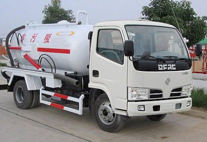 Xe hút chất thải Dongfeng EQ1050TJ20D2 2.6m3