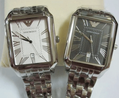 Đồng hồ đeo tay Emporio Armani mặt đen và mặt trắng 70