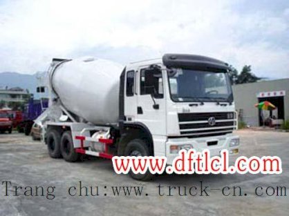 Xe trộn bê tông CQ3253TMG384 5 m3