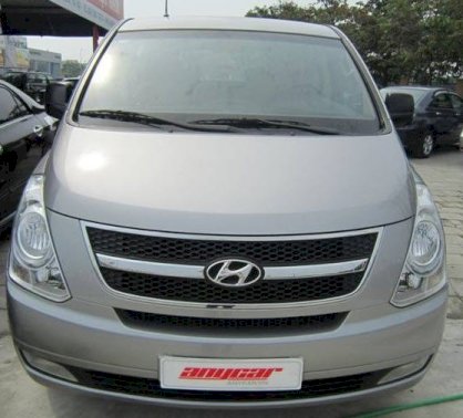 Xe cũ Hyundai Starex Luxury 2.5 MT 2010