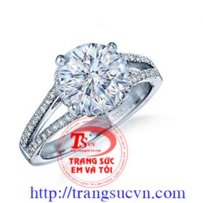 Nhẫn đính hôn TSVN002532