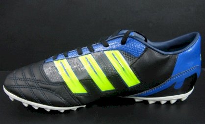 Giày đá banh Adidas  Predator DB01