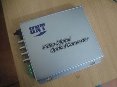 Bộ chuyển đổi video quang dùng cho camera giám sát HT-4V-1D