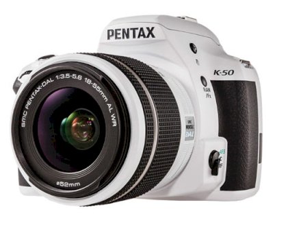 Pentax K-50 (SMC PENTAX-DAL 18-55mm F3.5-5.6 AL WR) Lens Kit