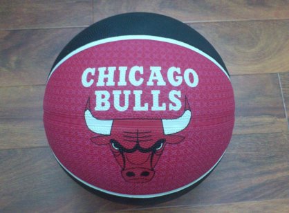 Spalding NBA Chicago Bulls Team Basketball, Size 7 (Red), Rubber