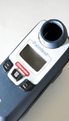 Máy đo nồng độ clo trong nước Palintest Clorometer