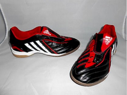 EUC - Adidas Predator Black Red White Indoor Spikeless Soccer Shoes US Mens Sz 6
