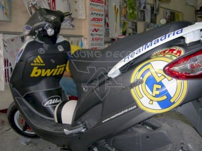 Dán decal xe Attila Logo Realmadrid