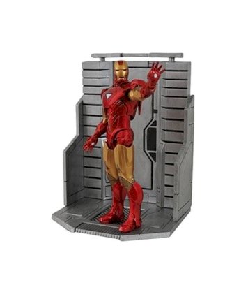 Diamond Select Toys Marvel Select: Avengers Movie: Iron Man Mark VI Action Figure